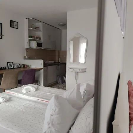 Apartment Sweet